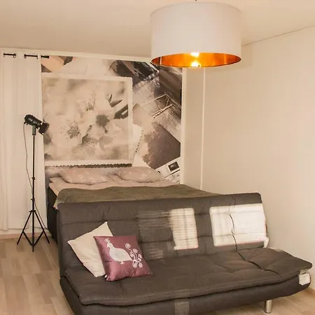 Kotimaailma Alex House * Lahti