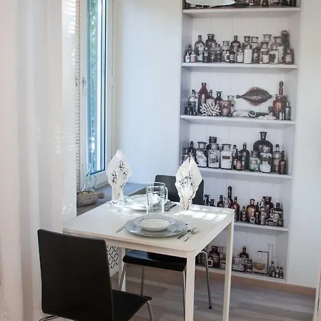 Apartment Kotiyksioe Alex